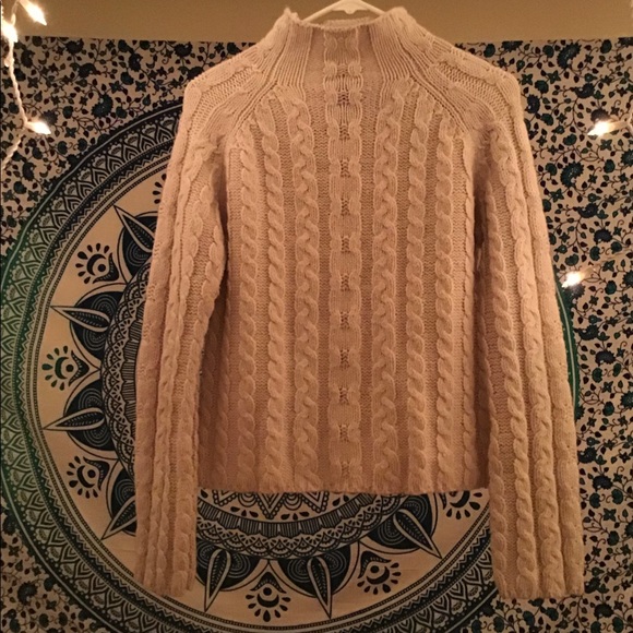 White sweater - Picture 1 of 2